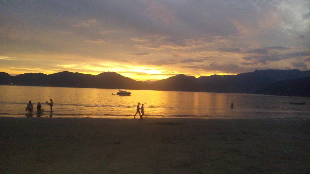 Pousada Na Praia อูบาตูบา ภายนอก รูปภาพ